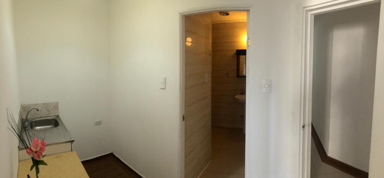 Hostal Lacroix Vina del Mar Esterno foto
